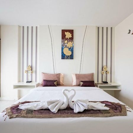 J Sweet Dream Boutique Hotel Phuket Patong Exterior foto