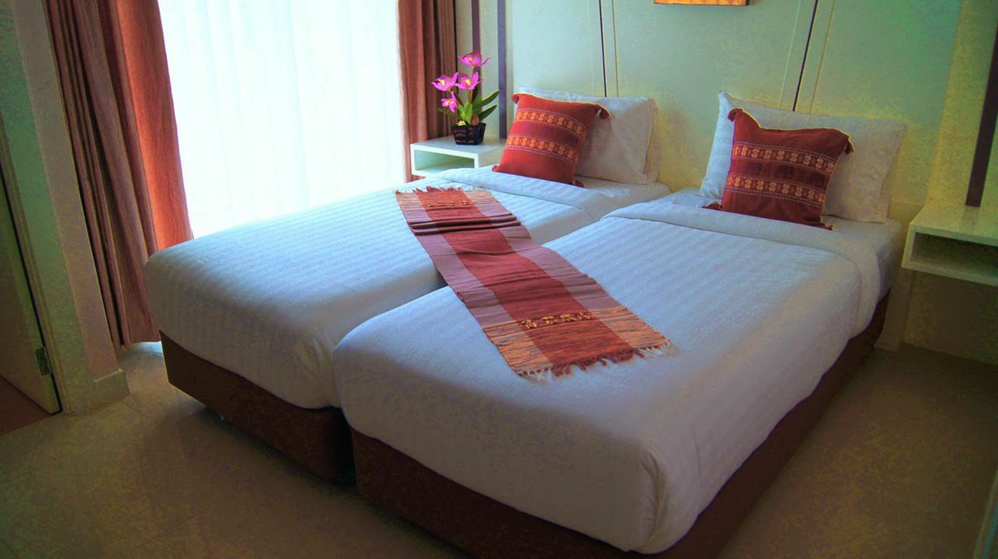 J Sweet Dream Boutique Hotel Phuket Patong Exterior foto